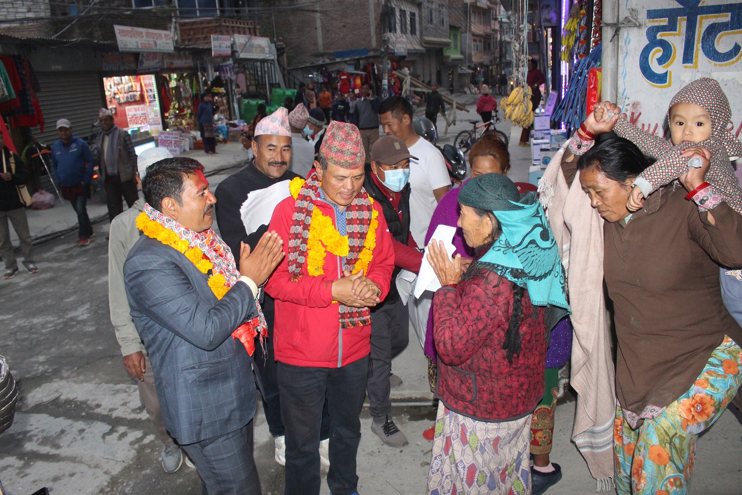बेनीमा खम्बिर र हरिको घरदैलो –एक घण्टा पछ्याउँदा जे देखियो