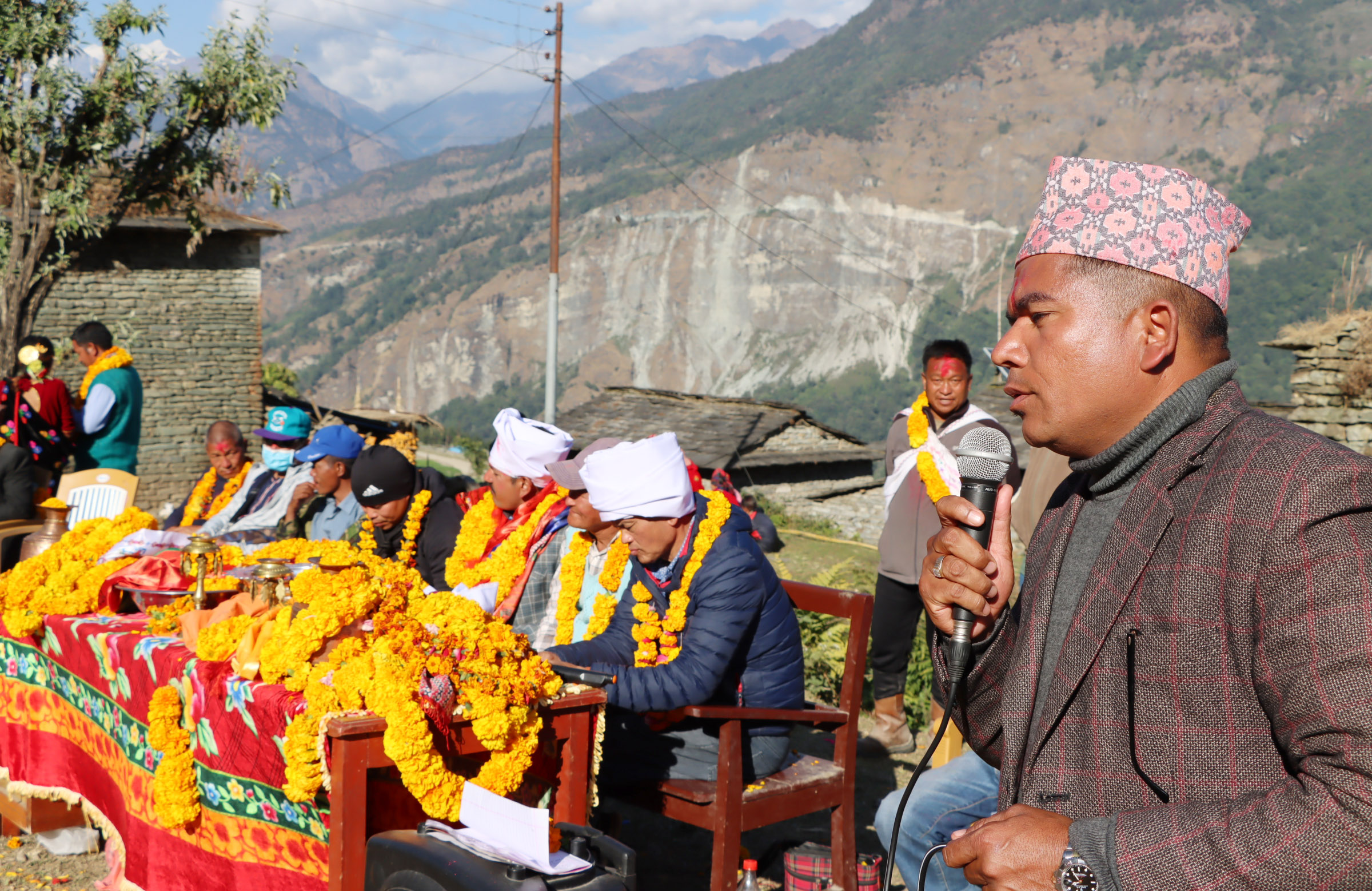 नवनिर्वाचित सांसद गर्बुजा र भण्डारीलाई झिँमा भब्य सम्मान (फोटो फिचर) 