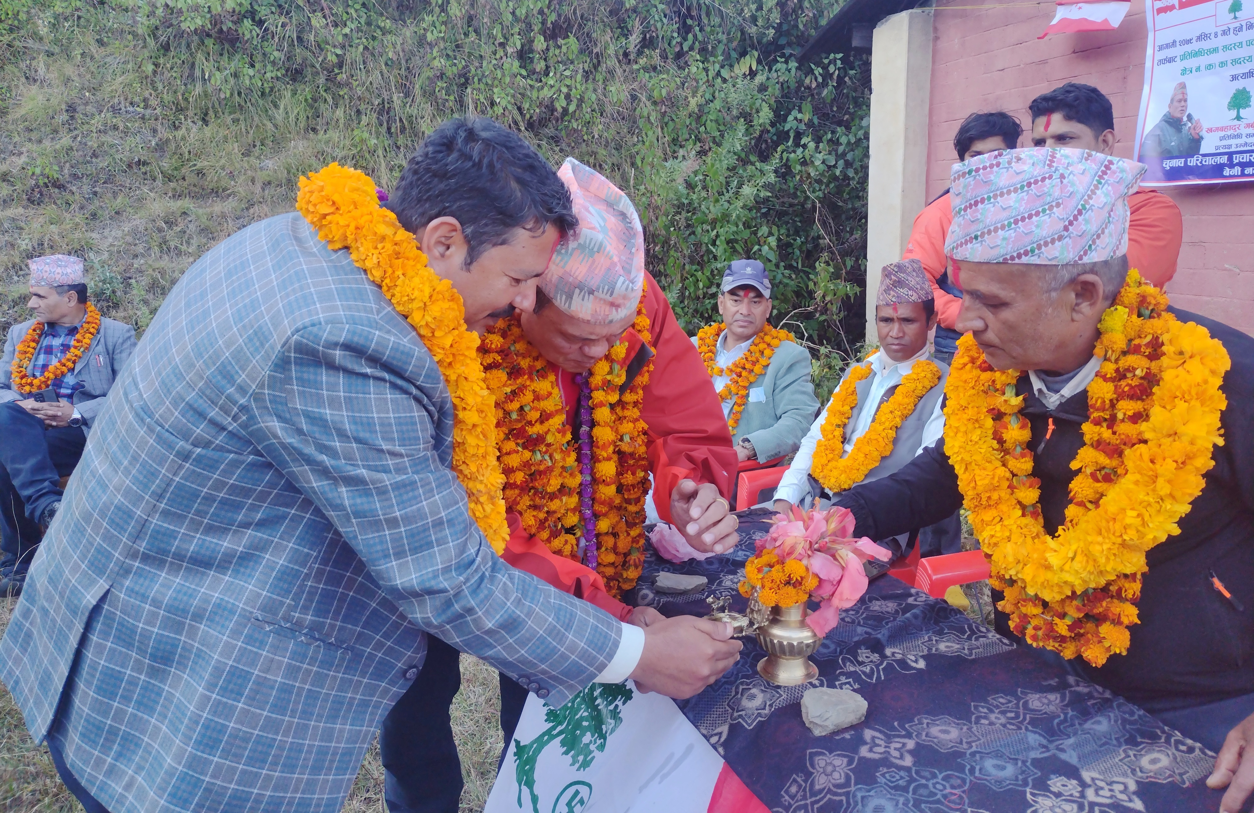 ‘अबको पाँच वर्ष म्याग्दी विकासमा स्वर्णयुग बनाउँछौ,’– गठबन्धनका उम्मेद्वार(तस्बिरहरु)