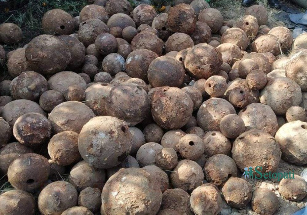 पाल्पामा जग खन्ने क्रममा भेटिए तोपका गोला