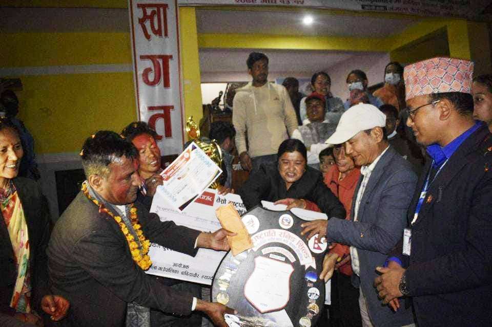 मंगला गाउँपालिकाकाे राष्ट्रपति रनिङ शिल्डको उपाधी मंगला माविलाई