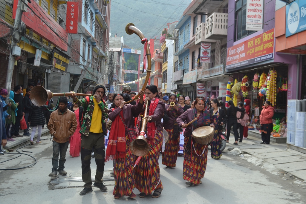 नगरपालिका स्तरीय तेस्रो राष्ट्रपति रनिङ्ग शिल्ड प्रतियोगिता सुरु (फोटो फिचर)