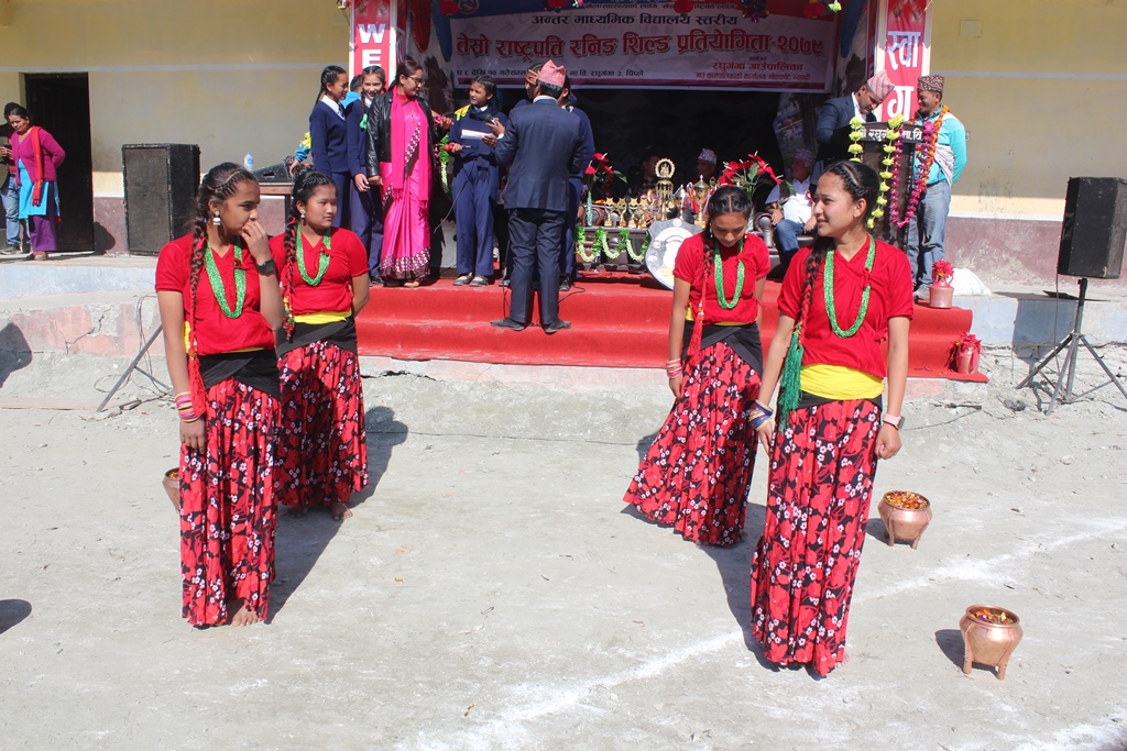 रघुगंगामा तेस्रो राष्ट्रपति रनिङ्ग शिल्ड प्रतियोगिता सुरु (फोटो फिचर)