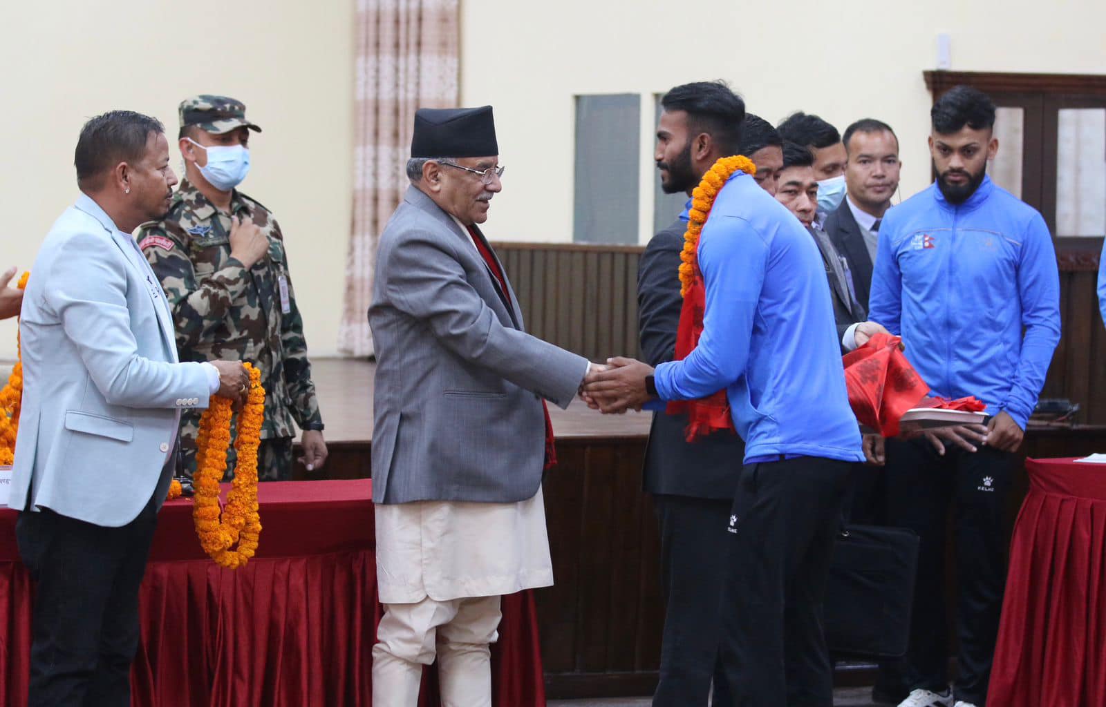 विजेता खेलाडीलाई प्रतिव्यक्ति दुईलाख पुरस्कार दिने प्रधानमन्त्रीको घोषणा