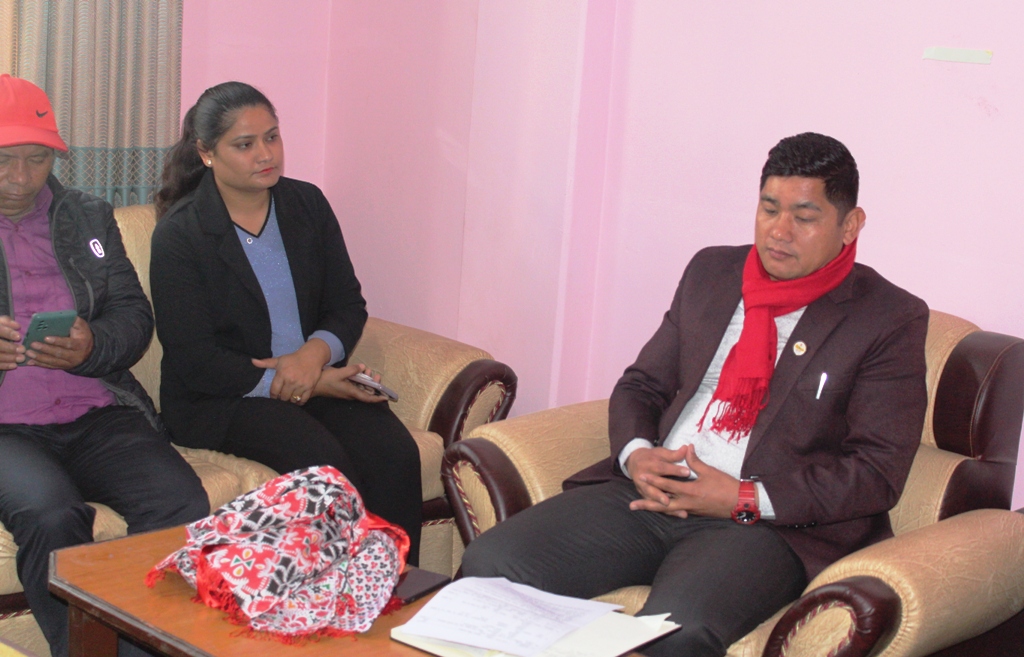 ढुङ्गा खानीलाई बैद्यानिक बनाउन पहल भइरहेको छ : मन्त्री जुग्जाली