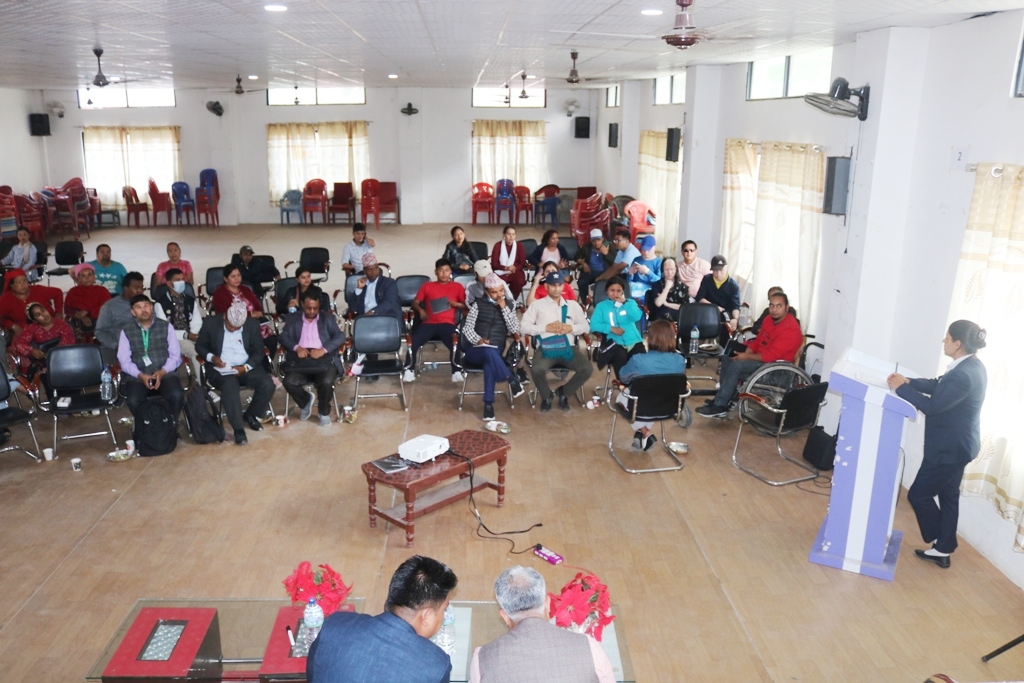 अपाङ्गता भएका व्यक्तिहरुको स्वास्थ्य पुनस्र्थापना सरोकारवालाको भूमिकाबारे अन्तरक्रिया