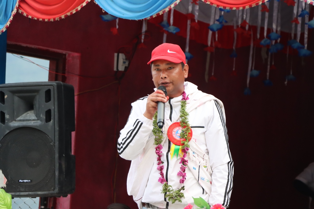 दग्नाममा खेलमैदान , फाईबर बोर्ड र स्टेज उद्घाटन (तस्बिरहरु)