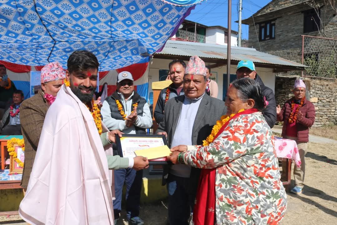 धनेश्वरी–तारानाथ स्मृति कोषबाट पत्रकार शर्मा , साहित्यकार श्रेष्ठ सहित विभिन्न व्यक्तिलाई सम्मान तथा पुरस्कार वितरण