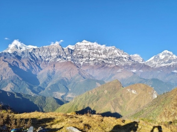 पर्यटक र पूर्वाधारका पर्खाइमा म्याग्दीको रुघाचौर