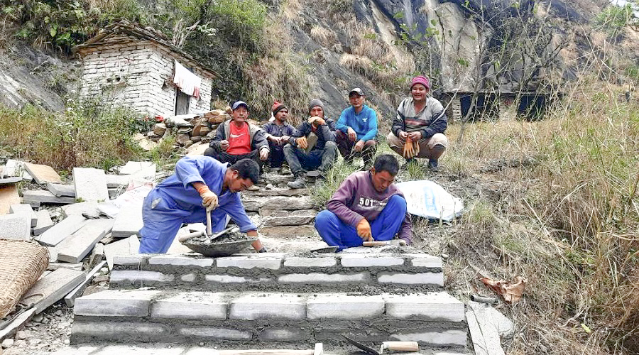 रुप्से झरनामा पर्यटकीय पूर्वाधार निर्माण गरिँदै