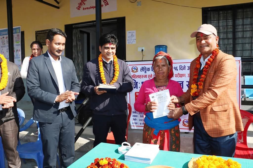 पुलाचौरको सेताढुङ्गामा संचालित स्वास्थ्य शिविरबाट एकसय ८५ जना महिलाहरुले उपचार सेवा पाए