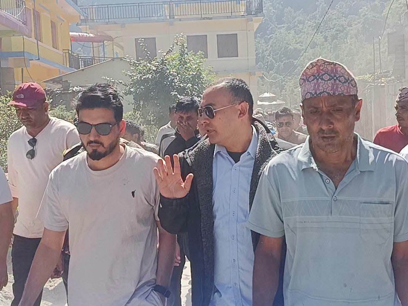 धौलागिरिका विपद्प्रभावित क्षेत्रको पुनर्निर्माणलाई प्राथमिकता दिन्छौँ : मन्त्री लम्साल